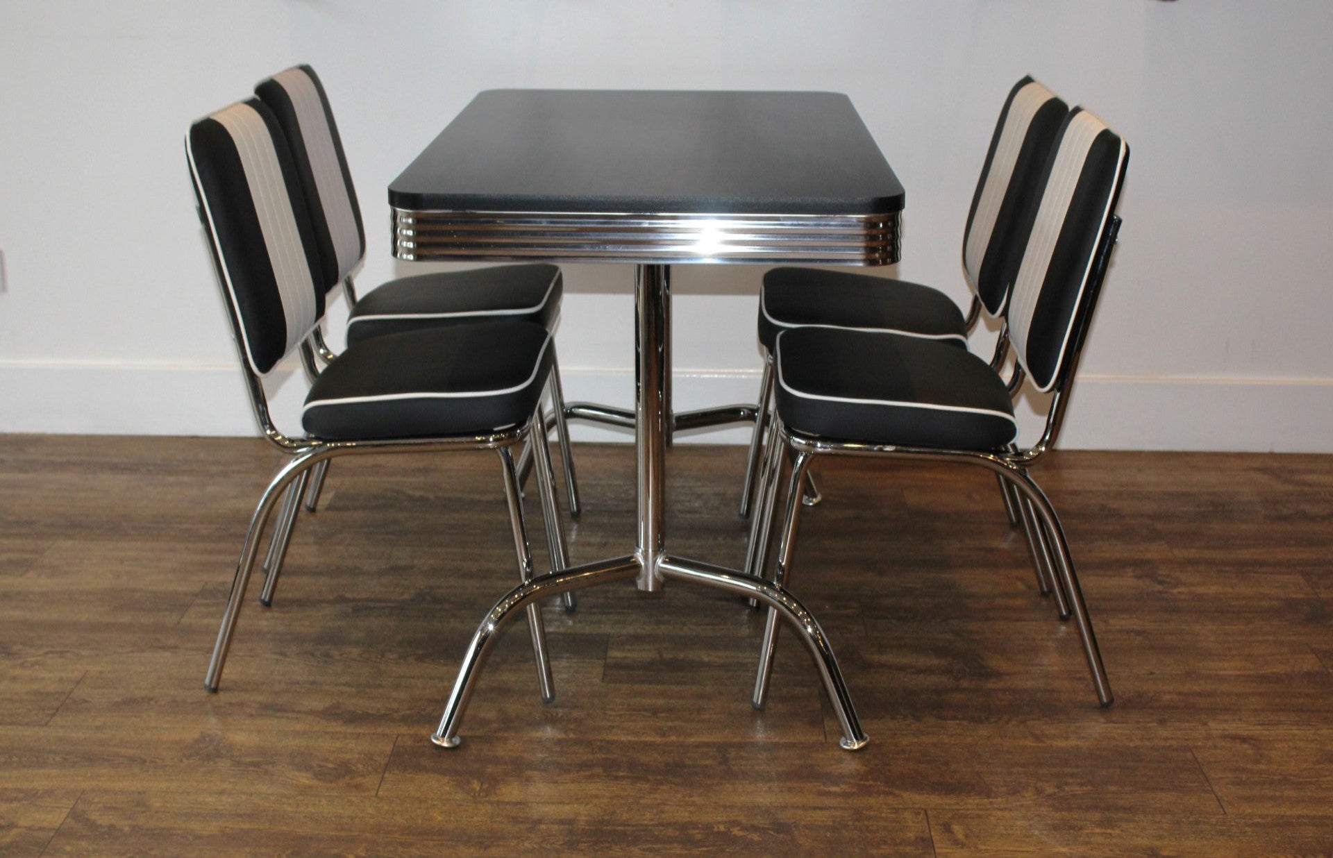 Black Diner Set With Black Booth Table REDUCED