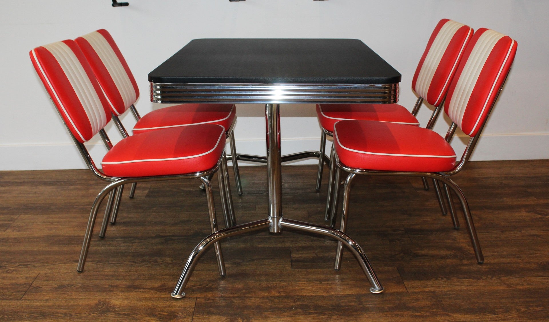 Commercially Graded Black Booth Table Red Diner Set