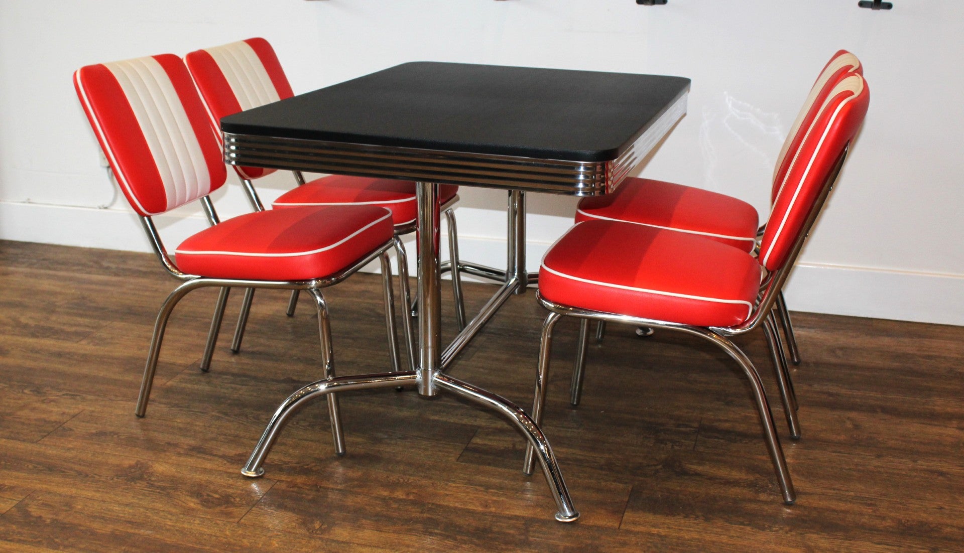 Commercially Graded Black Booth Table Red Diner Set
