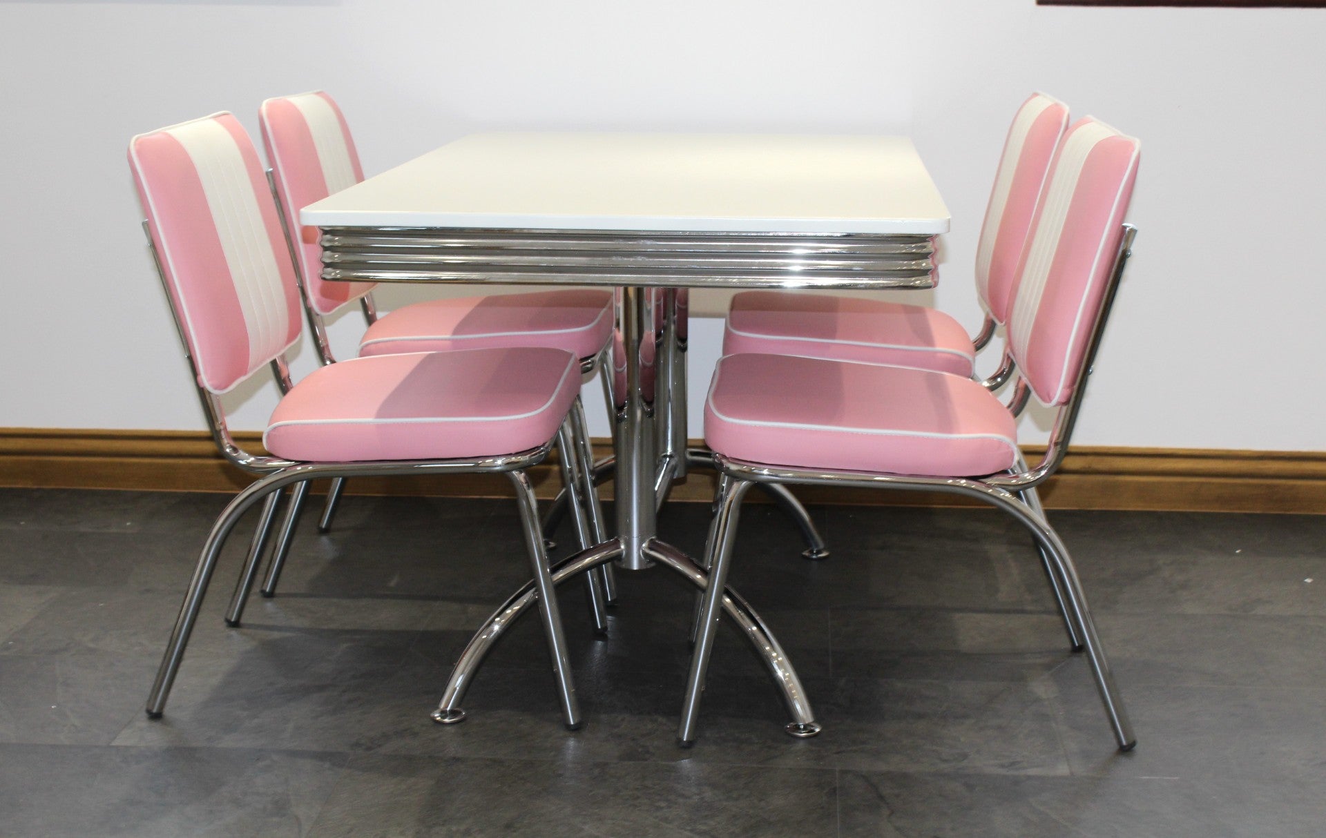 Booth Table Pink Diner Set