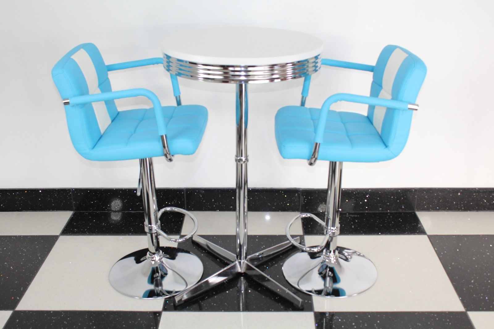 Bistro Set Blue and White – Claw Base
